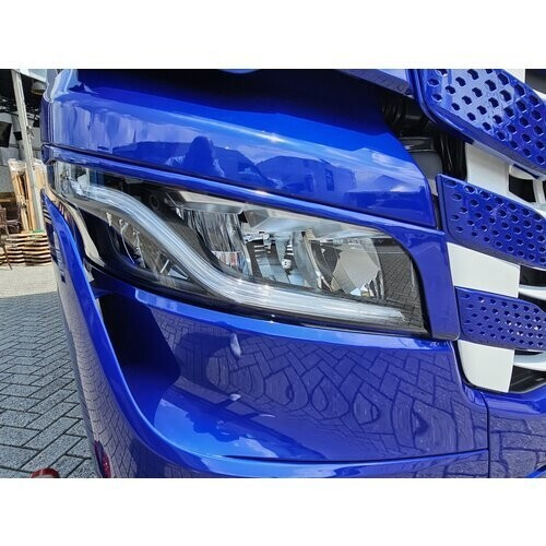 Custom eyebrow headlight - headlight, trim
